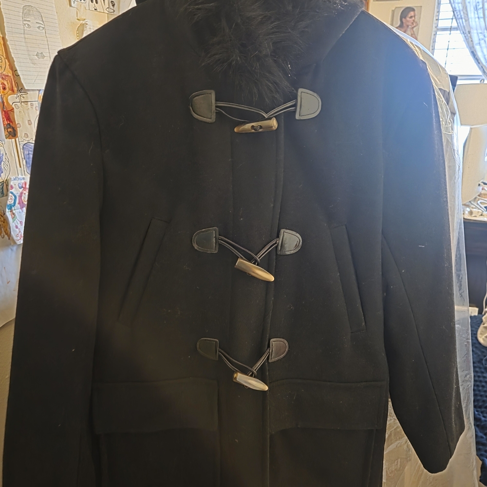 Auction Coming Soon! Source Unknown Black Pea Coat with Fur Collar